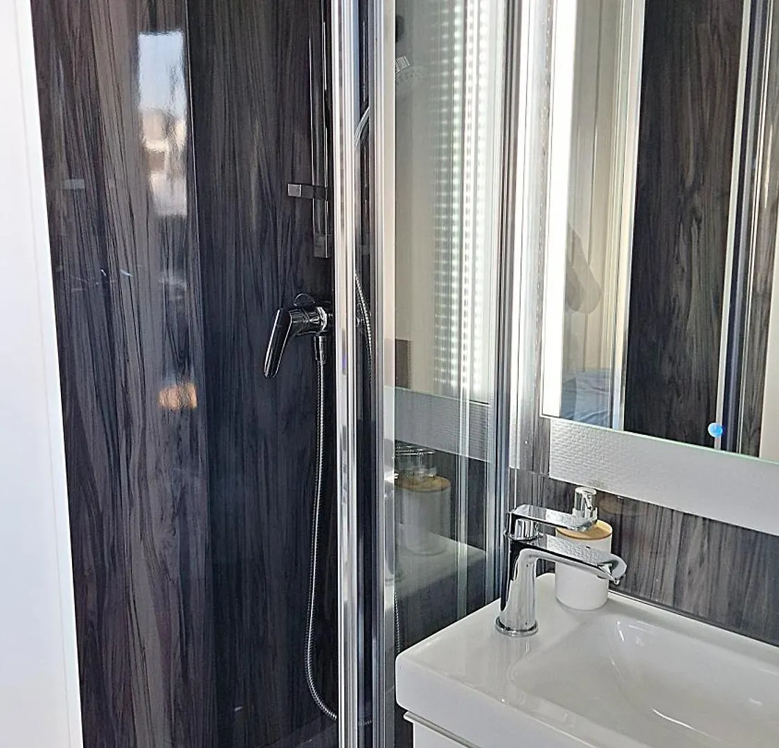 Alghero Houseboat Seabreeze 2 بوتيل