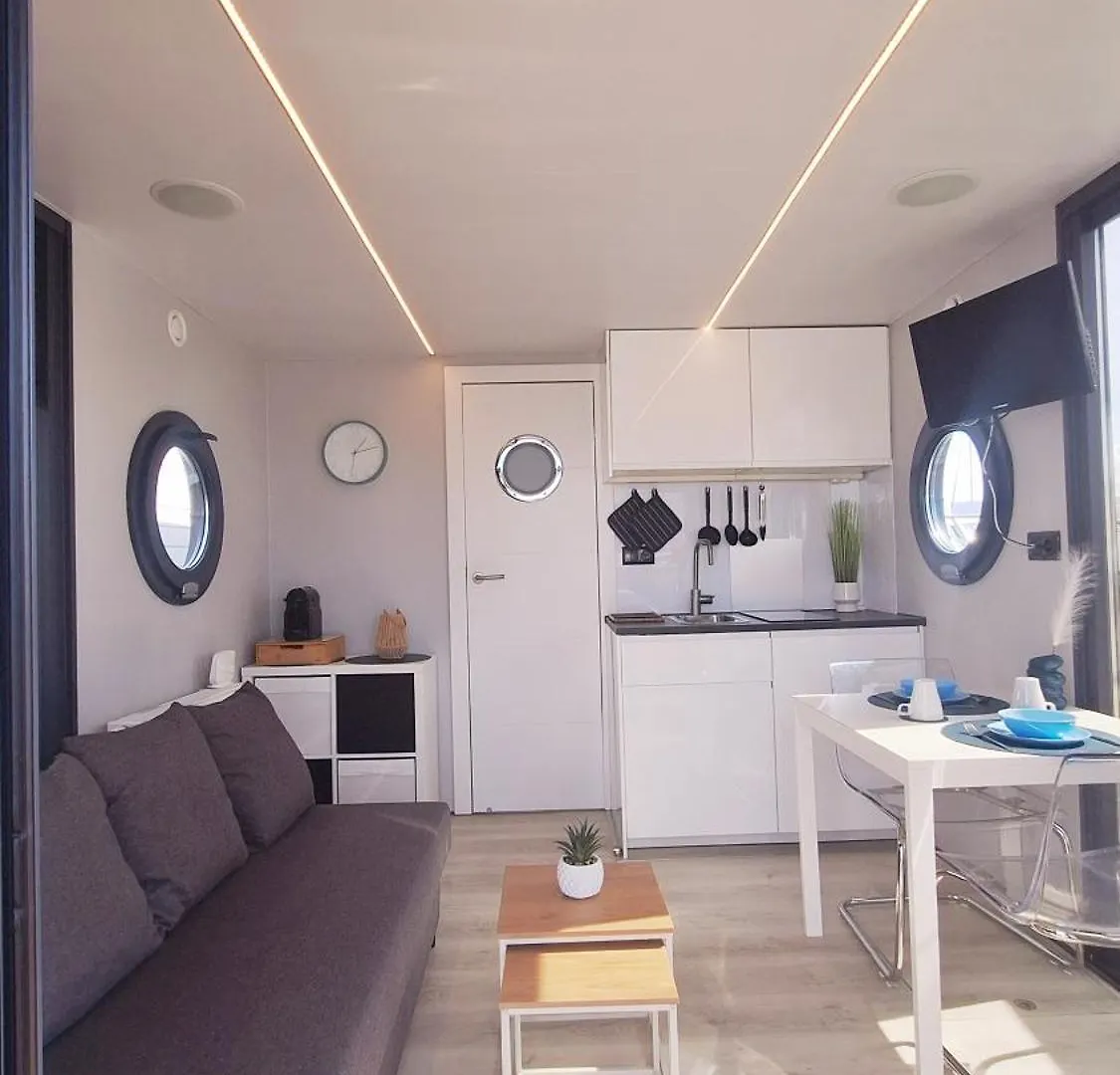 Alghero Houseboat Seabreeze 2 0*,
