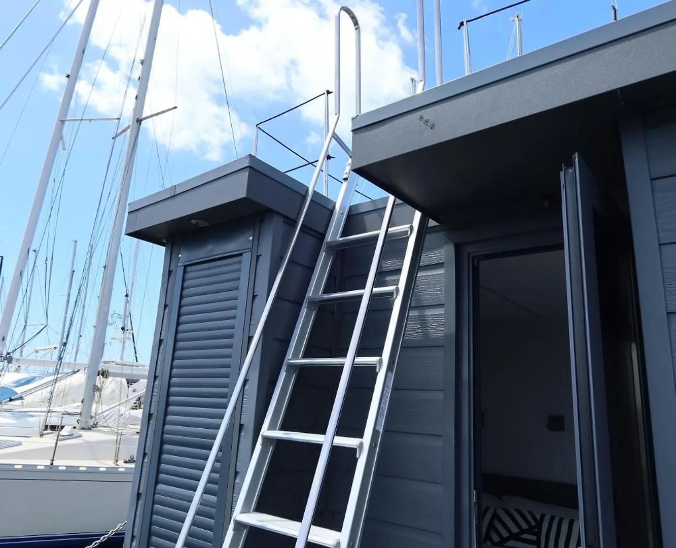 Alghero Houseboat Seabreeze 2 0*,  Italien